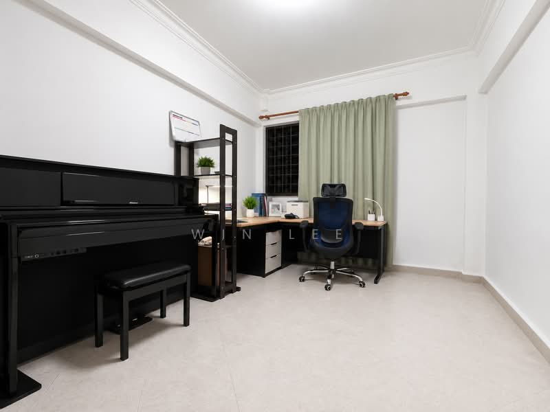 272 Tampines Street 22, 272 Tampines Street 22, 3 Bedrooms, 1,130 sqft, HDB Flat For Sale, by Win Lee, 500218449 - Study - PropertyGuru.com.sg