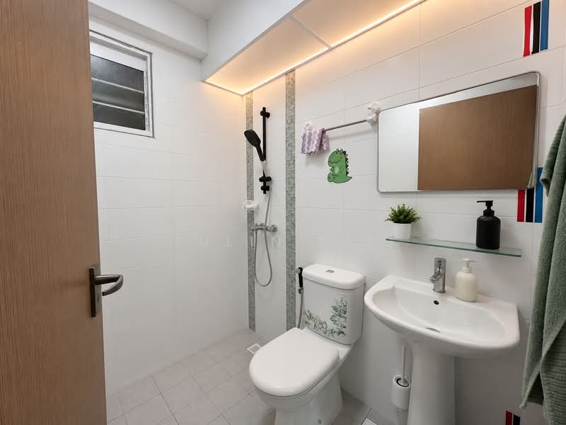 281A Sengkang East Avenue, 281A Sengkang East Avenue, 2 Bedrooms, 721 sqft, HDB Flat For Sale, by Fulin Lee, 500218460 - Bathroom - PropertyGuru.com.sg