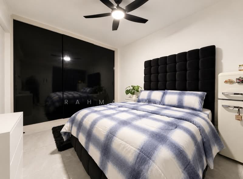 162 Bukit Batok Street 11, 162 Bukit Batok Street 11, 2 Bedrooms, 797 sqft, HDB Flat For Sale, by Rahmat MBA, 500218469 - Master Bedroom - PropertyGuru.com.sg