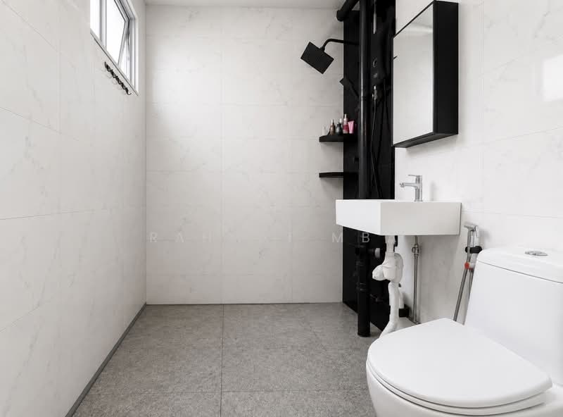162 Bukit Batok Street 11, 162 Bukit Batok Street 11, 2 Bedrooms, 797 sqft, HDB Flat For Sale, by Rahmat MBA, 500218469 - Master Bathroom - PropertyGuru.com.sg