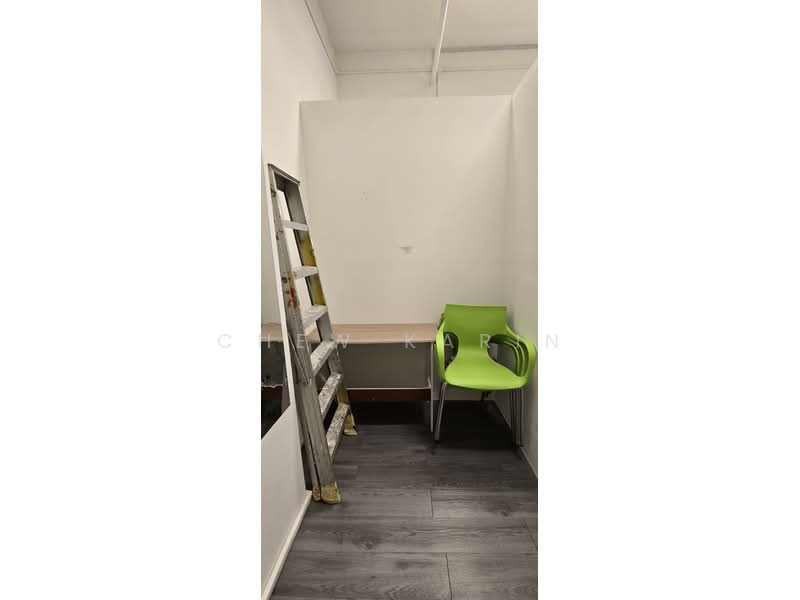 Woodlands Bizhub, 190 Woodlands Industrial Park E5, 200 sqft, Factory / Workshop (B2) For Rent, by Chew Karin, 500218470 - Interior - CommercialGuru.com.sg
