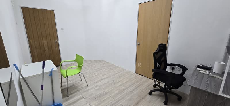Woodlands Bizhub, 190 Woodlands Industrial Park E5, 200 sqft, Factory / Workshop (B2) For Rent, by Chew Karin, 500218470 - Interior - CommercialGuru.com.sg