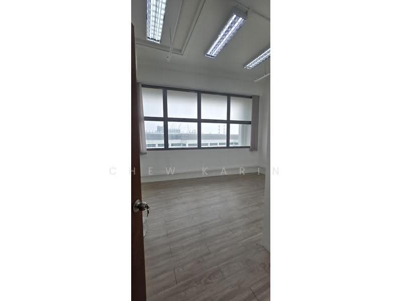 Woodlands Bizhub, 190 Woodlands Industrial Park E5, Sembawang / Yishun, 200 sqft, Factory / Workshop (B2) For Rent, by Chew Karin, 500218470 - Interior - CommercialGuru.com.sg