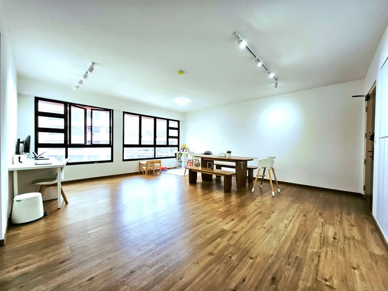 467B Bukit Batok West Avenue 9, 467B Bukit Batok West Avenue 9, 3 Bedrooms, 113 sqft, HDB Flat For Sale, by Raymond Tan, 500218472 - Living Room - PropertyGuru.com.sg