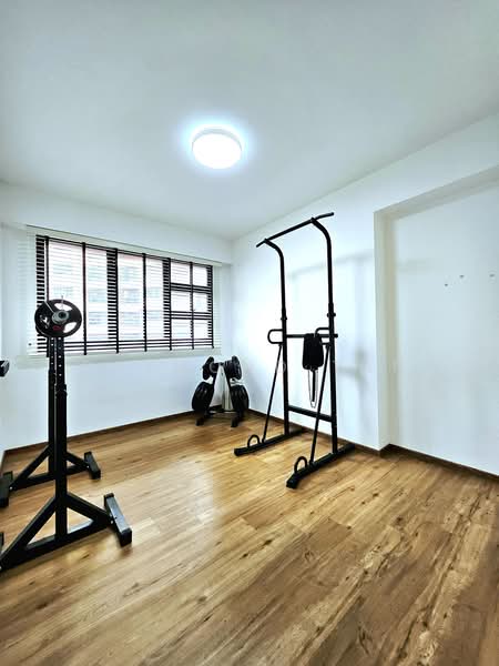 467B Bukit Batok West Avenue 9, 467B Bukit Batok West Avenue 9, 3 Bedrooms, 113 sqft, HDB Flat For Sale, by Raymond Tan, 500218472 - Common room/ Gym room - PropertyGuru.com.sg