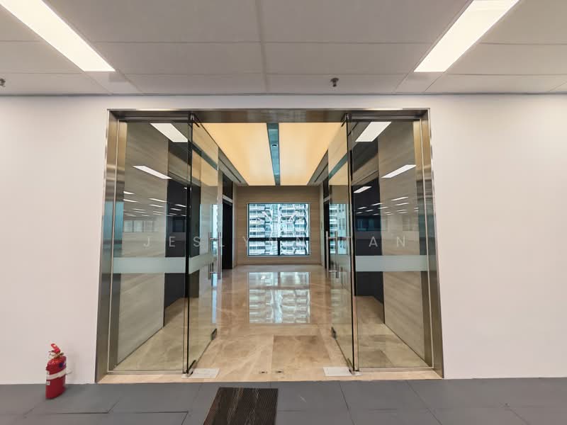 Robinson 77, 77 Robinson Road, 7,825 sqft, Office For Rent, by Jeslynn Tan, 500218473 - Entrance - CommercialGuru.com.sg