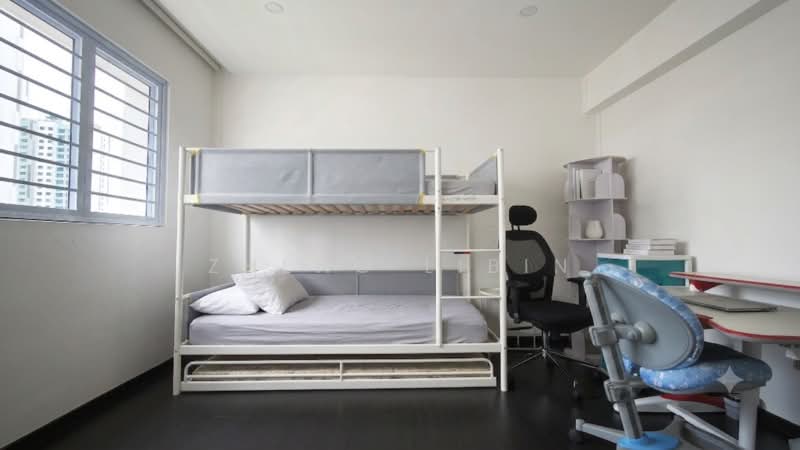 153 Bishan Street 13, 153 Bishan Street 13, 3 Bedrooms, 1,280 sqft, HDB Flat For Sale, by Zheng Libin, 500218486 - Bedroom - PropertyGuru.com.sg
