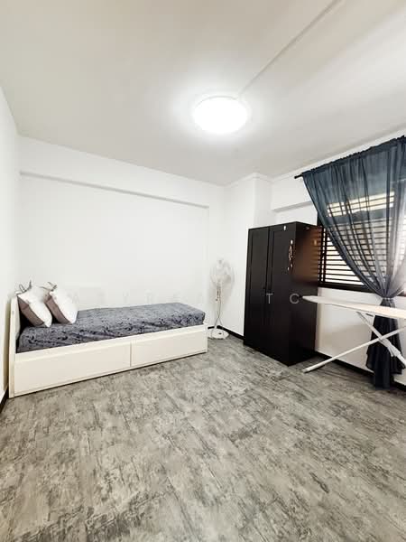 722 Tampines Street 72, 722 Tampines Street 72, 3 Bedrooms, 1,066 sqft, HDB Flat For Sale, by Asyraaf TCR, 500218489 - Bedroom - PropertyGuru.com.sg