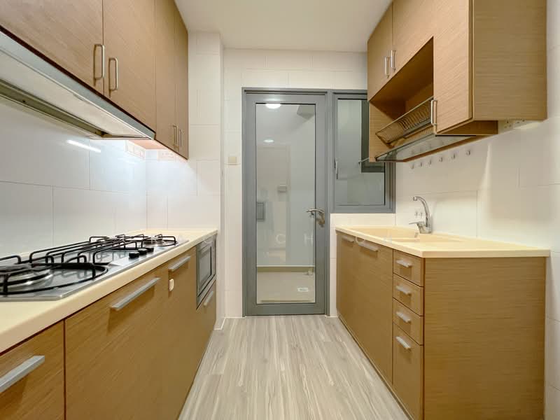 Carabelle, 57 West Coast Way, 2 Bedrooms, 1,152 sqft, Condominium For Rent, by Grace Cheong, 500218491 - Kitchen - PropertyGuru.com.sg