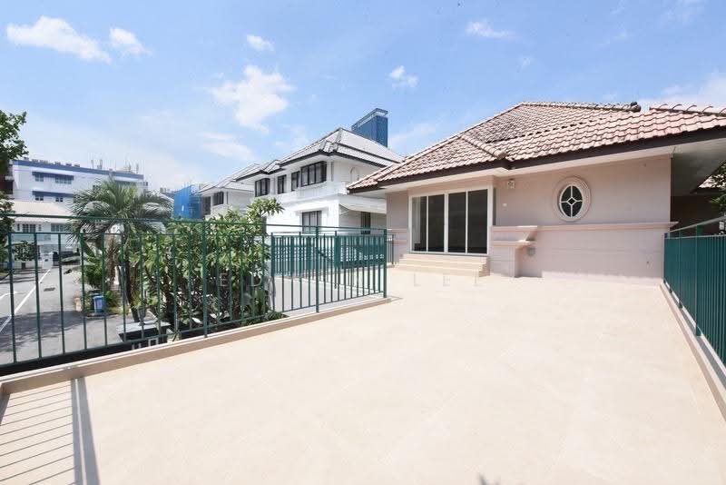 Gentle Villas, 71 71, Newton / Novena, 5 Bedrooms, 7,382 sqft, Detached House For Rent, by Edwin Lee, 500218502 - PropertyGuru.com.sg