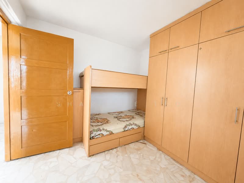 9 Lorong 7 Toa Payoh, 9 Lorong 7 Toa Payoh, 2 Bedrooms, 710 sqft, HDB Flat For Sale, by Sharlene Teo, 500218508 - Bedroom - PropertyGuru.com.sg