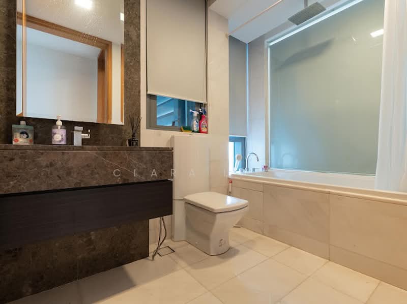 Concourse Skyline, 300 Beach Road, 1 Bedroom, 840 sqft, Condominium For Sale, by Clara Lian, 500218515 - Bathroom - PropertyGuru.com.sg