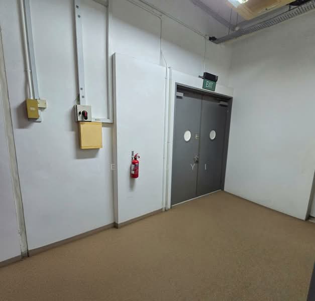 Ubi Techpark, 10 Ubi Crescent, 1,496 sqft, Light Industrial (B1) For Sale, by Lee Su Yi, 500218524 - Corridor - CommercialGuru.com.sg