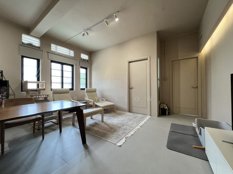 71 Seng Poh Road, 71 Seng Poh Road, 3 Bedrooms, 764 sqft, Walk-up Apartment For Sale, by Sky Seow, 500218529 - Living Room - PropertyGuru.com.sg