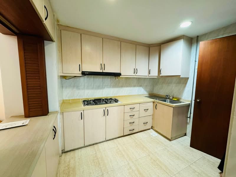 Sea Avenue Mansions, 24 Sea Avenue, 2 Bedrooms, 936 sqft, Apartment For Rent, by Serene Chua, 500218531 - Kitchen - PropertyGuru.com.sg