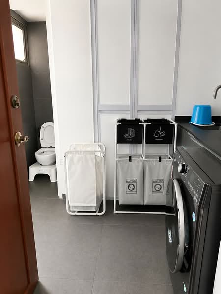 Parc Vista, 452 Corporation Road, 2 Bedrooms, 1,259 sqft, Condominium For Sale, by Delvin Ong, 500218545 - Bathroom - PropertyGuru.com.sg