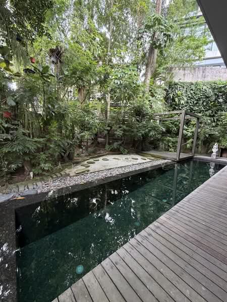Cul-de-Sac Resort-Style 2.5-Storey Semi-Detached with Private Swimming Pool & Lush Greenery, Watten Estate, 4 Bedrooms, 5,000 sqft, Semi-Detached House For Sale, by Mak Hui Lyn, 500218548 - Garden - PropertyGuru.com.sg
