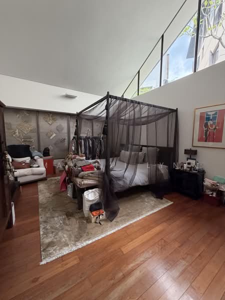 Cul-de-Sac Resort-Style 2.5-Storey Semi-Detached with Private Swimming Pool & Lush Greenery, Watten Estate, 4 Bedrooms, 5,000 sqft, Semi-Detached House For Sale, by Mak Hui Lyn, 500218548 - Bedroom - PropertyGuru.com.sg