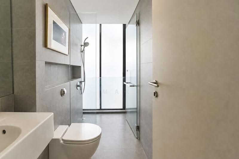 Cul-de-Sac Resort-Style 2.5-Storey Semi-Detached with Private Swimming Pool & Lush Greenery, Watten Estate, Newton / Novena, 4 Bedrooms, 5,000 sqft, Semi-Detached House For Sale, by Mak Hui Lyn, 500218548 - PropertyGuru.com.sg