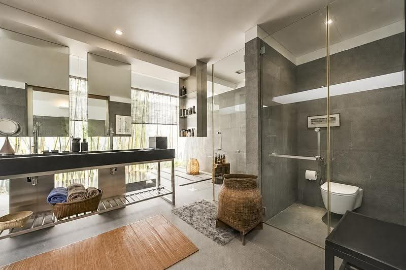 Cul-de-Sac Resort-Style 2.5-Storey Semi-Detached with Private Swimming Pool & Lush Greenery, Watten Estate, Newton / Novena, 4 Bedrooms, 5,000 sqft, Semi-Detached House For Sale, by Mak Hui Lyn, 500218548 - PropertyGuru.com.sg