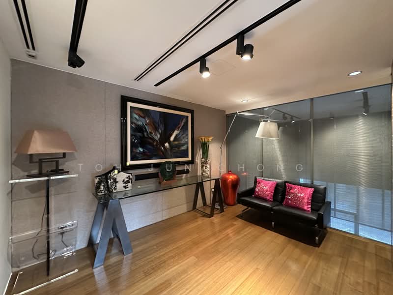 Newton Suites, 60 Newton Road, 3 Bedrooms, 4,865 sqft, Apartment For Sale, by Toh Jun Chong, 500218550 - Living Room - PropertyGuru.com.sg