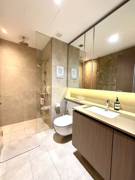 Seaside Residences, 18 Siglap Link, 1 Bedroom, 506 sqft, Apartment For Sale, by Kenny Koh, 500218555 - Bathroom - PropertyGuru.com.sg