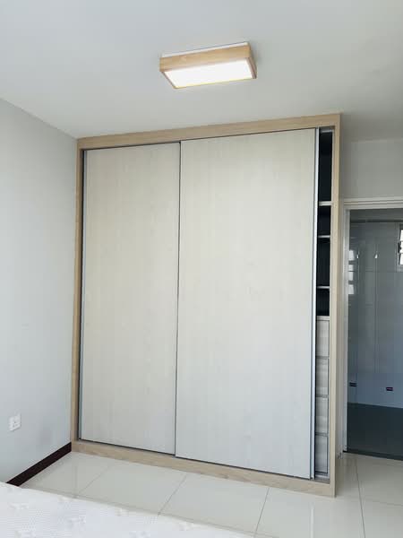 445A Bukit Batok West Avenue 8, 445A Bukit Batok West Avenue 8, 3 Bedrooms, 990 sqft, HDB Flat For Rent, by Angie Kwek, 500218584 - Master Bedroom - PropertyGuru.com.sg