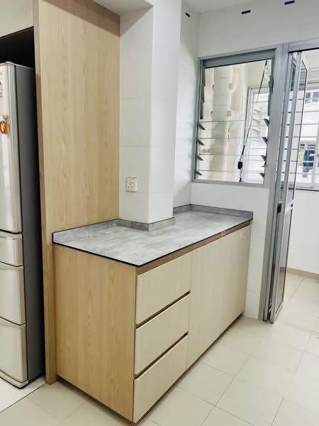 445A Bukit Batok West Avenue 8, 445A Bukit Batok West Avenue 8, 3 Bedrooms, 990 sqft, HDB Flat For Rent, by Angie Kwek, 500218584 - Kitchen - PropertyGuru.com.sg