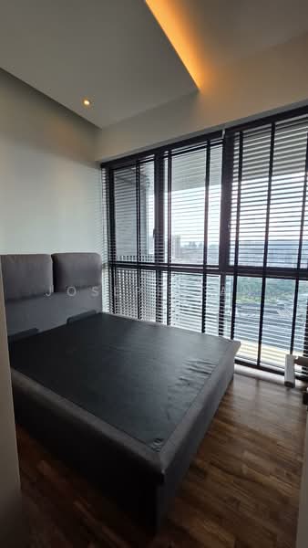 J Gateway, , 2 Bedrooms, 893 sqft, Condominium For Rent, by Joseph Tan, 500218594 - Bedroom - PropertyGuru.com.sg
