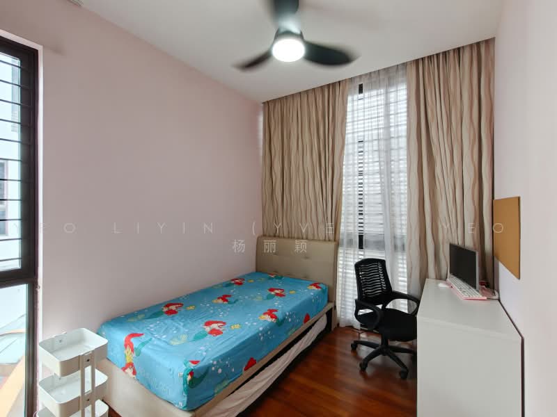 Seletar View, 26 Seletar Hills Drive, 4 Bedrooms, 3,294 sqft, Cluster House For Sale, by Yeo LiYin (Yvette Yeo) 杨丽颖, 500218607 - Common Bedroom - PropertyGuru.com.sg