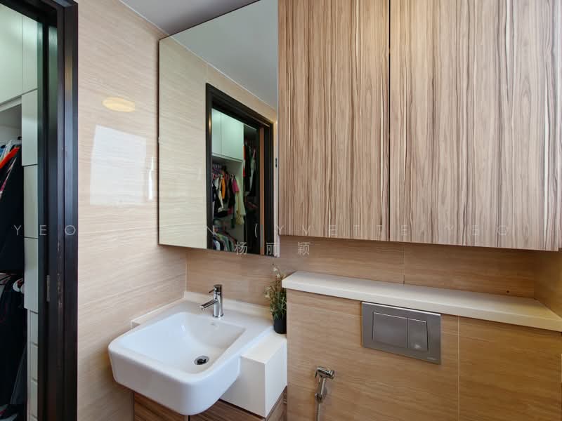 Seletar View, 26 Seletar Hills Drive, 4 Bedrooms, 3,294 sqft, Cluster House For Sale, by Yeo LiYin (Yvette Yeo) 杨丽颖, 500218607 - Master Bathroom - PropertyGuru.com.sg
