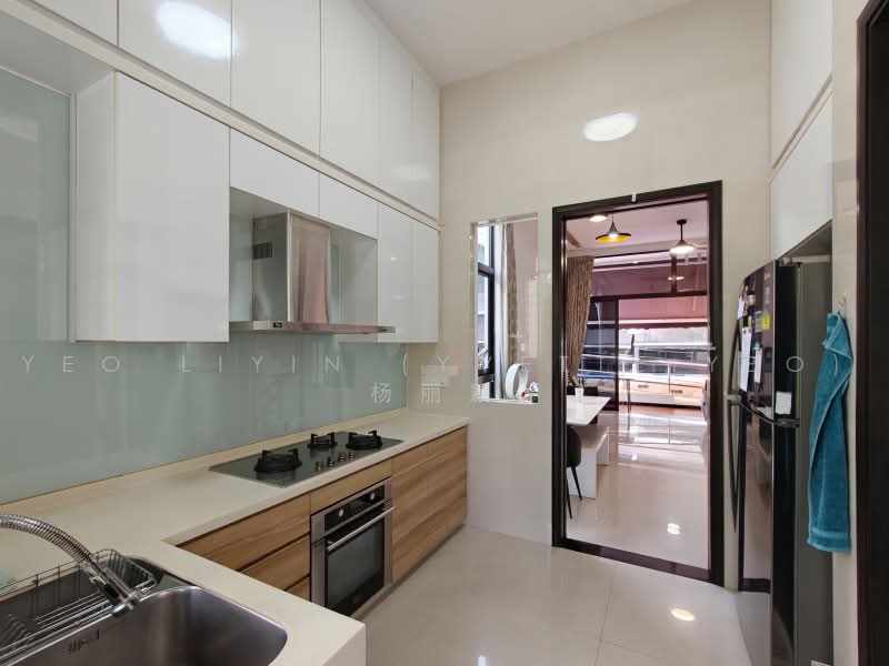 Seletar View, 26 Seletar Hills Drive, 4 Bedrooms, 3,294 sqft, Cluster House For Sale, by Yeo LiYin (Yvette Yeo) 杨丽颖, 500218607 - Kitchen - PropertyGuru.com.sg