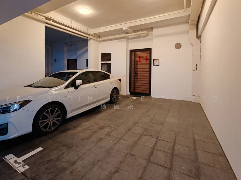 Seletar View, 26 Seletar Hills Drive, 4 Bedrooms, 3,294 sqft, Cluster House For Sale, by Yeo LiYin (Yvette Yeo) 杨丽颖, 500218607 - Car Park - PropertyGuru.com.sg