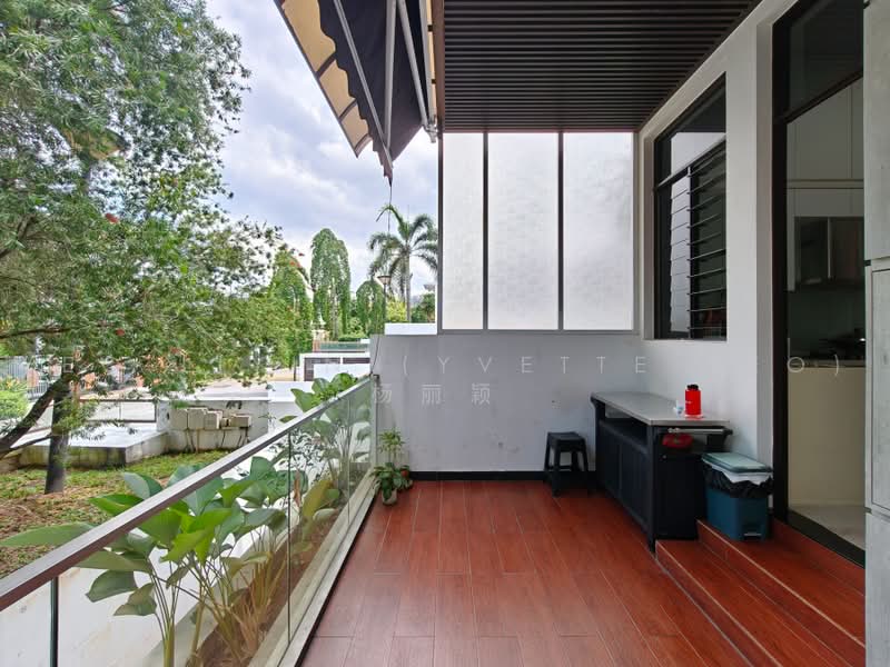 Seletar View, 26 Seletar Hills Drive, 4 Bedrooms, 3,294 sqft, Cluster House For Sale, by Yeo LiYin (Yvette Yeo) 杨丽颖, 500218607 - Balcony - PropertyGuru.com.sg