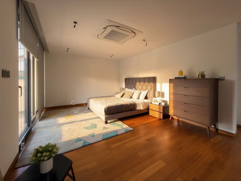 Detached Bungalow @ Braddell Heights Estate | Pool & Lift ★Eminence Landed★, Matlock Rise, Chiltern Drive, Clifton Vale, 6 Bedrooms, 8,969 sqft, Detached House For Sale, by Clarry Au, 500218618 - Bedroom - PropertyGuru.com.sg