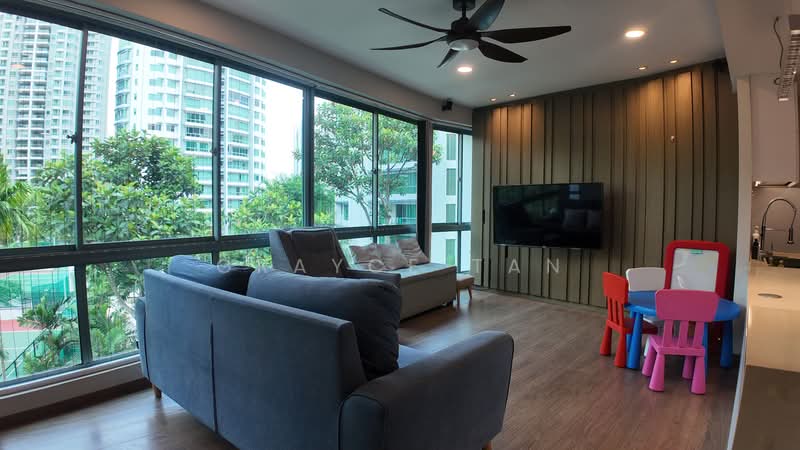 Astor Green, 7 Pine Grove, 3 Bedrooms, 1,528 sqft, Condominium For Sale, by Grayce Tan, 500218625 - Living Room - PropertyGuru.com.sg
