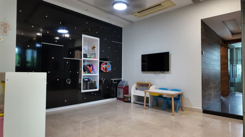 Astor Green, 7 Pine Grove, 3 Bedrooms, 1,528 sqft, Condominium For Sale, by Grayce Tan, 500218625 - Living Room - PropertyGuru.com.sg