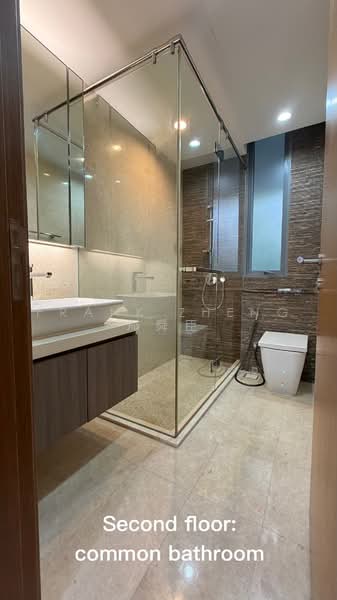 Greenwood Mews, 271 Greenwood Avenue, Newton / Novena, 5 Bedrooms, 3,099 sqft, Cluster House For Sale, by Frank Zheng 郑舜臣, 500218627 - Bathroom - PropertyGuru.com.sg
