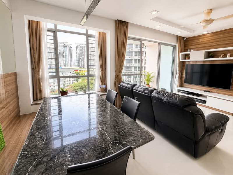 One St Michael's, 1 Saint Michael's Road, 3 Bedrooms, 1,249 sqft, Condominium For Sale, by Sheevonne Lau, 500218639 - Living Room - PropertyGuru.com.sg