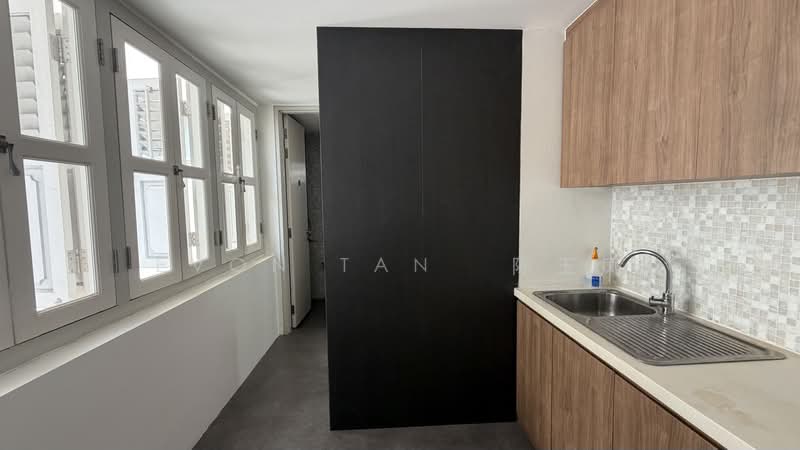 ✨ Charming Shophouse on Prime Duxton Hill, Duxton Hill | Duxton Road | Tras Street | Neil Rd, 1,600 sqft, Shop / Shophouse For Rent, by Evon Tan  陈玉凤, 500218644 - Kitchen - CommercialGuru.com.sg