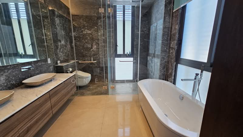 Pearl Island, Pearl Island, 5 Bedrooms, 7,300 sqft, Bungalow House For Rent, by Lionel Loo PN, 500218661 - Bathroom - PropertyGuru.com.sg