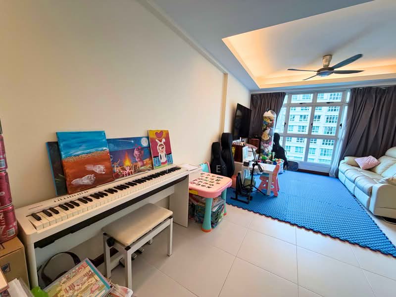 619C Punggol Drive, 619C Punggol Drive, 3 Bedrooms, 1,001 sqft, HDB Flat For Sale, by Pristine Lim, 500218662 - Living Room - PropertyGuru.com.sg