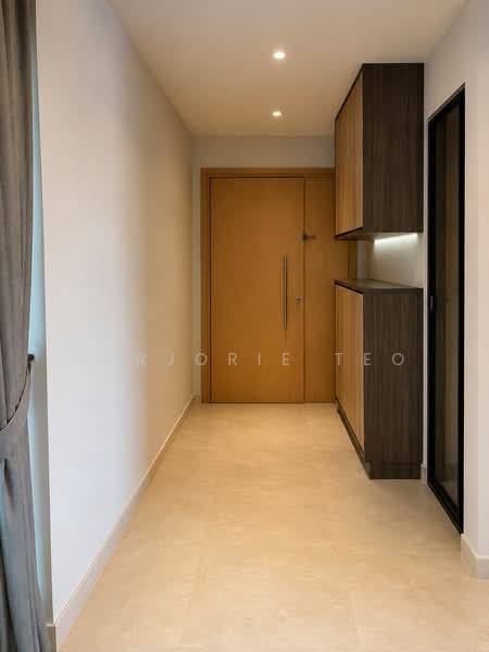 RARE City View' High floor 3bed2bath with 5.5m’s Living & Balcony ceiling height @ Eight Riversuites, , 3 Bedrooms, 1,195 sqft, Condominium For Sale, by Marjorie Teo, 500218667 - Entrance - PropertyGuru.com.sg
