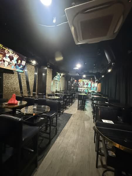 Golden Mile Tower, 6001 Beach Road, 333 sqft, Other Retail For Sale, by Jean Lim, 500218673 - Interior - CommercialGuru.com.sg