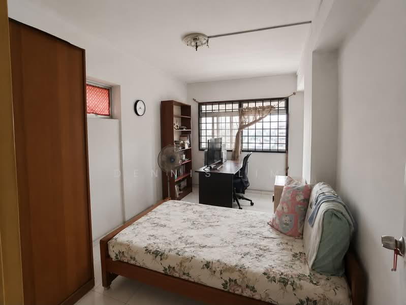 274 Pasir Ris Street 21, 274 Pasir Ris Street 21, 4 Bedrooms, 1,324 sqft, HDB Flat For Sale, by Dennis Lim, 500218691 - Bedroom - PropertyGuru.com.sg