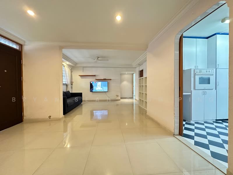 5 Toh Yi Drive, 5 Toh Yi Drive, 3 Bedrooms, 1,119 sqft, HDB Flat For Rent, by Bryan Seah Seng Ping, 500218692 - Living Room - PropertyGuru.com.sg