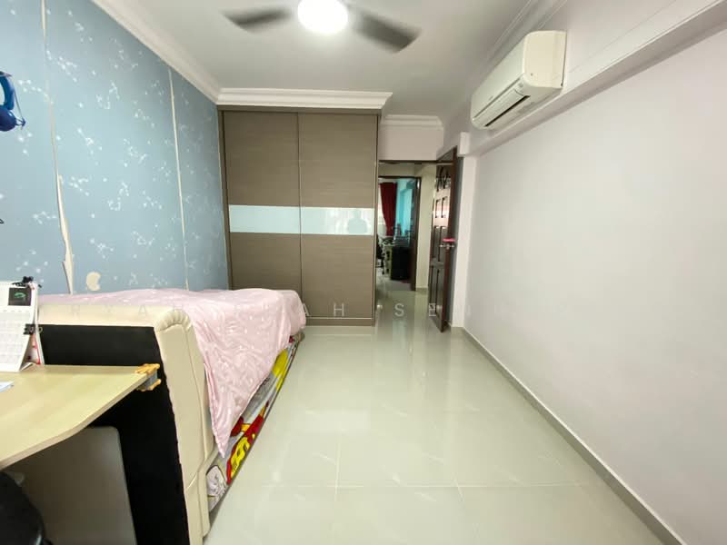 5 Toh Yi Drive, 5 Toh Yi Drive, 3 Bedrooms, 1,119 sqft, HDB Flat For Rent, by Bryan Seah Seng Ping, 500218692 - Bedroom - PropertyGuru.com.sg