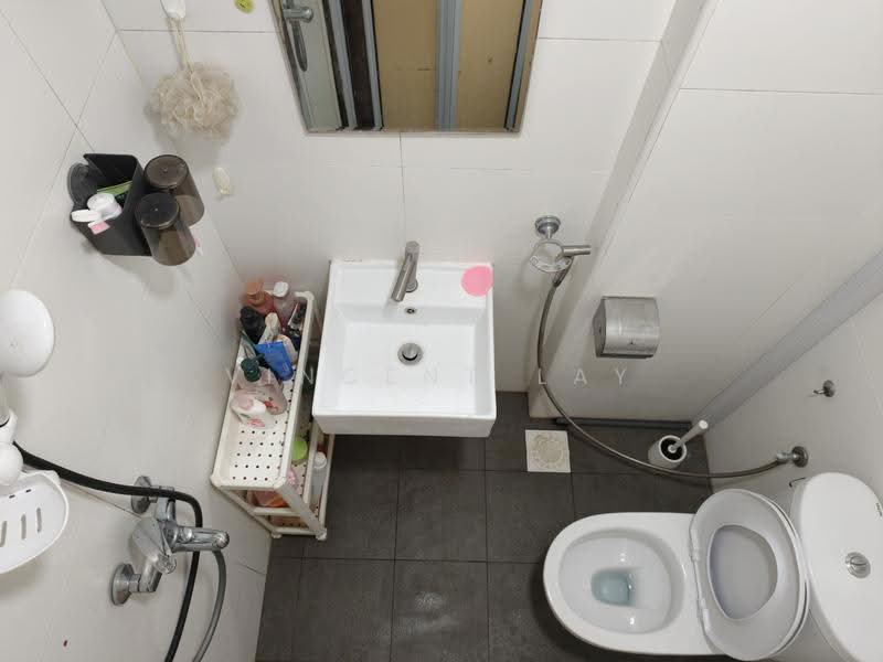 Fortune Park, 109 Tampines Road, Hougang / Punggol / Sengkang, Room Rental, 120 sqft, Condominium For Rent, by Vincent Lay, 500218693 - PropertyGuru.com.sg