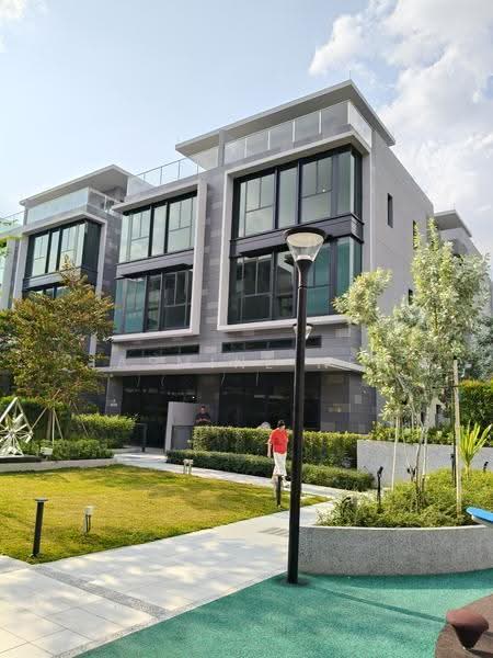 Belgravia Ace, 100 Belgravia Drive, Seletar / Yio Chu Kang, 5 Bedrooms, 3,929 sqft, Semi-Detached House For Sale, by Jasmine Neo, 500218709 - Exterior - PropertyGuru.com.sg