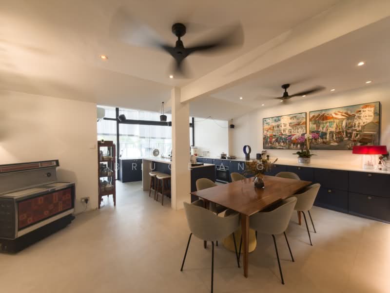 RENOVATED FREEHOLD TERRACE WITHIN 1KM TO PEI HWA! RARE!, TOH TUCK ROAD/TOH TUCK DR, 4 Bedrooms, 2,400 sqft, Terraced House For Sale, by Bruce Ang, 500218710 - Kitchen - PropertyGuru.com.sg
